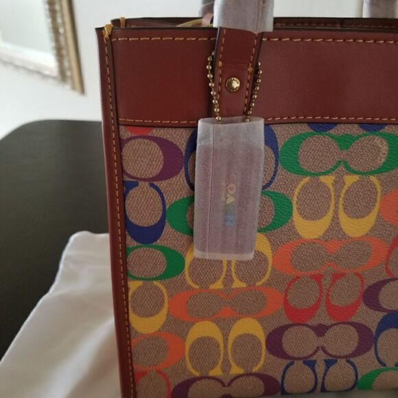 New Coach Rainbow Crossbody - Picture 7 of 7